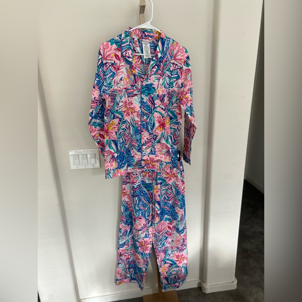 Pottery Barn Teen Lilly Pulitzer Slathouse Loose Fit Pajama Set NEW - Picture 2 of 10